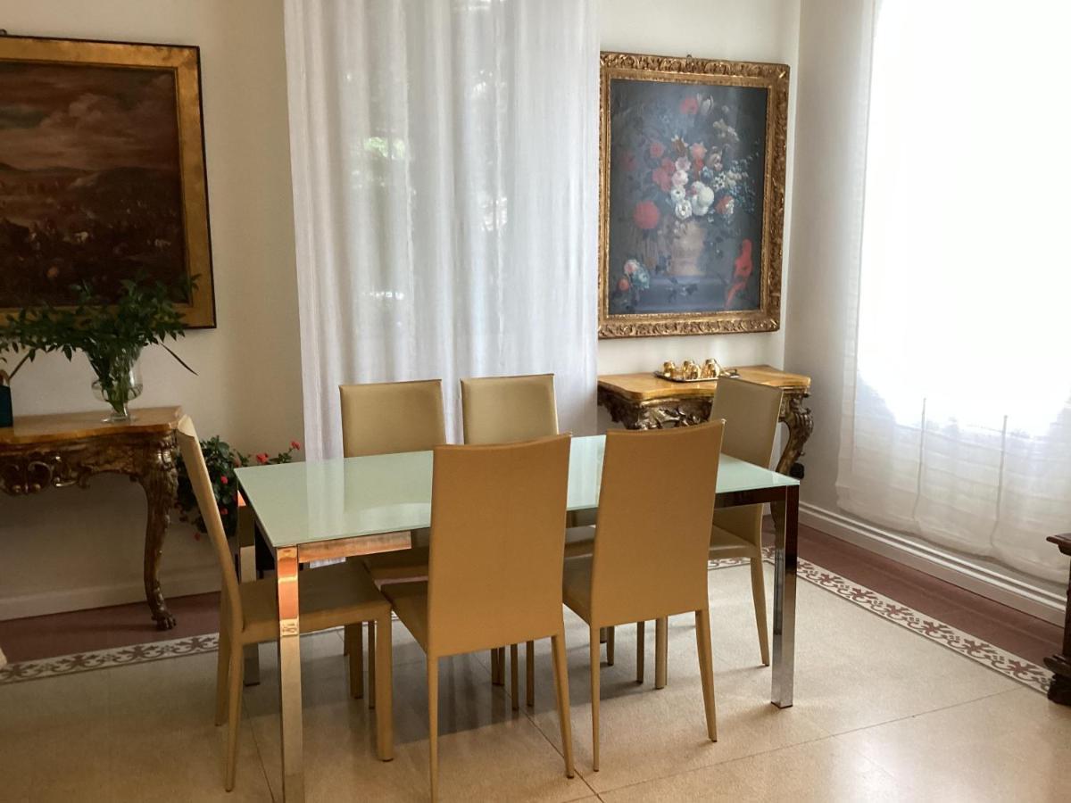 Il Villino Della Duchessa Bed & Breakfast Parma Dış mekan fotoğraf